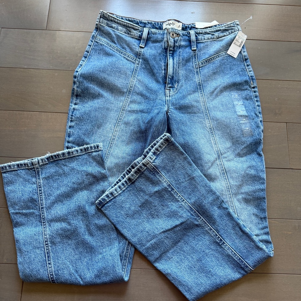 Classic Denim Straight Leg Jeans - Picture 9 of 9